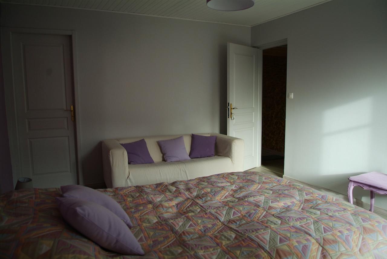 Bed and Breakfast Domaine Des Aloets Moire Zimmer foto