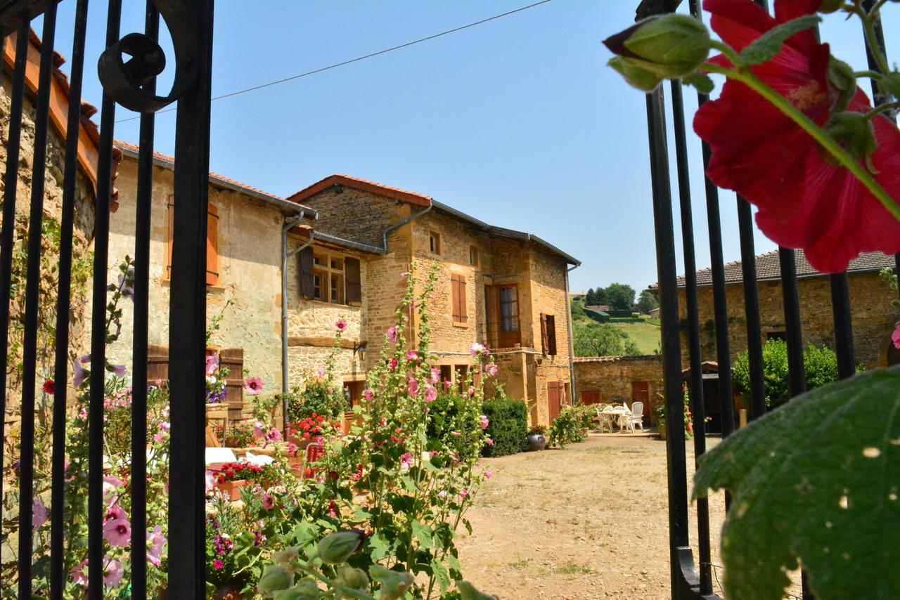 Bed and Breakfast Domaine Des Aloets Moire Exterior foto